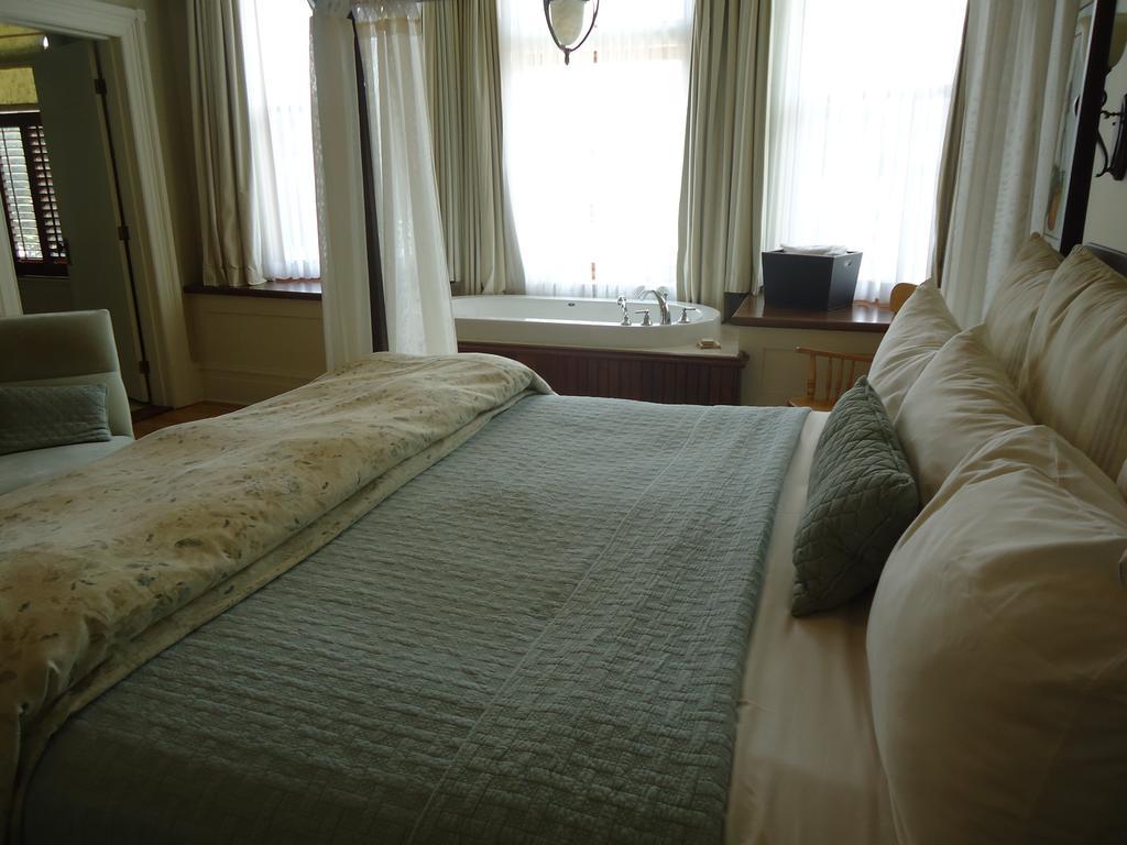 Maison Tait House Hotel Shediac Room photo