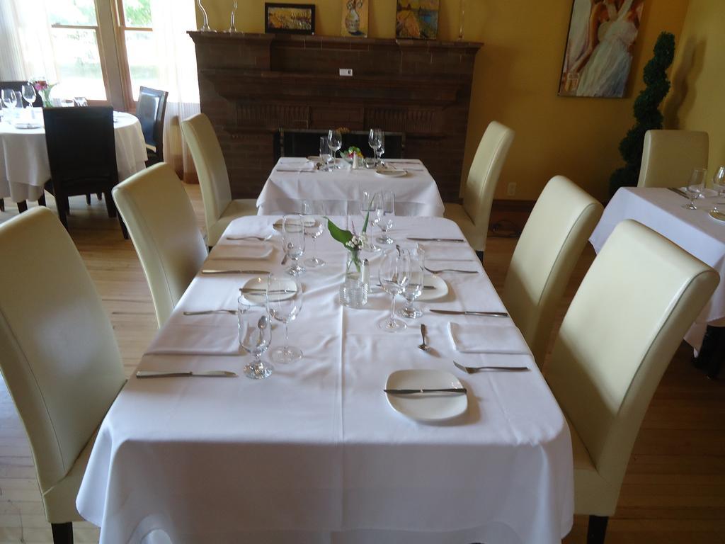 Maison Tait House Hotel Shediac Exterior photo
