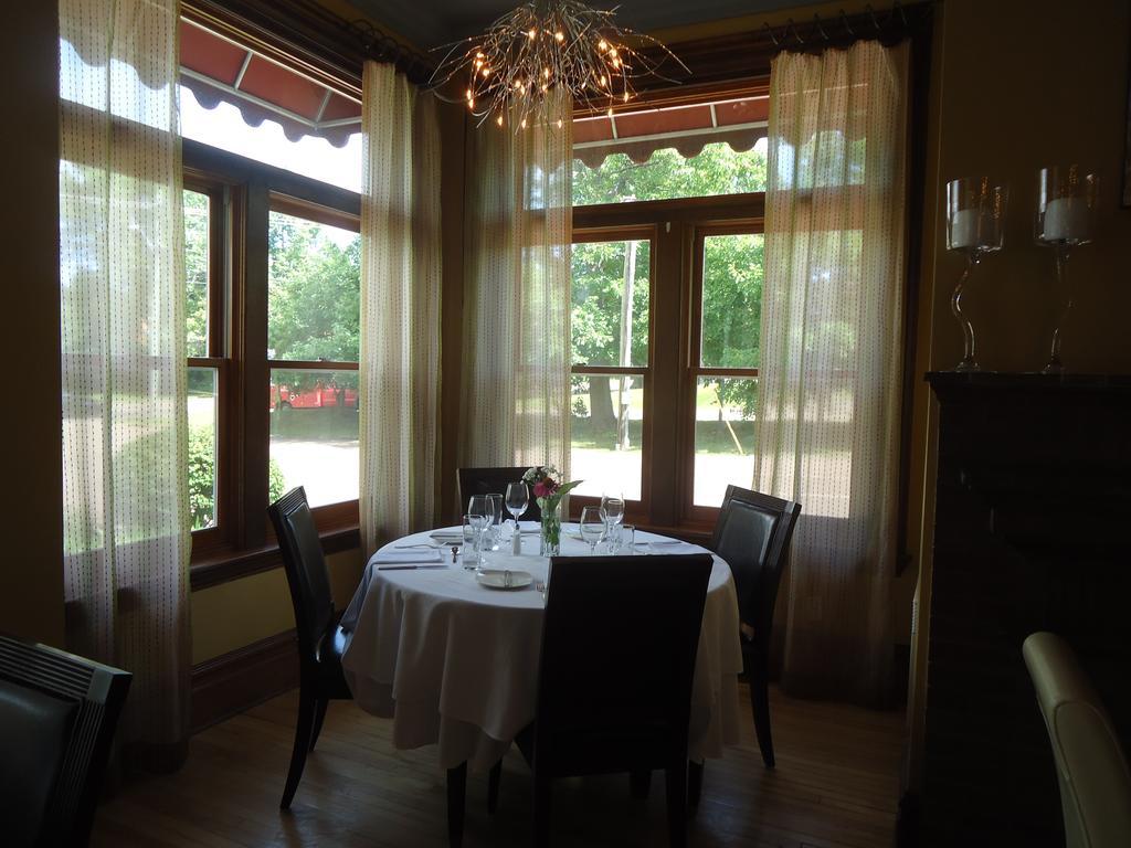 Maison Tait House Hotel Shediac Exterior photo