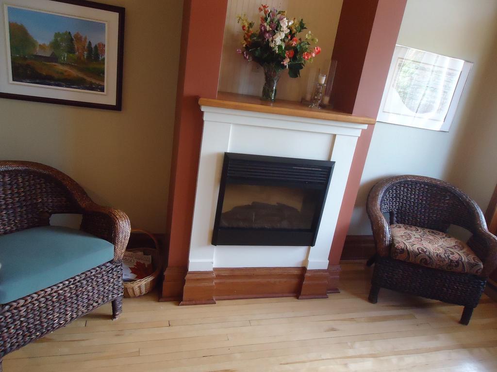 Maison Tait House Hotel Shediac Exterior photo