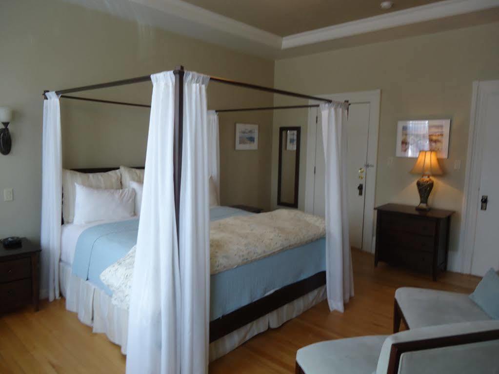 Maison Tait House Hotel Shediac Exterior photo